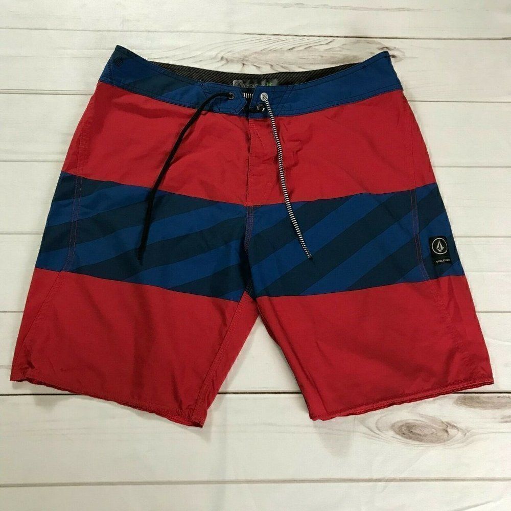Volcom Mens Mod Tech Red Blue Board Shorts Size 36 - Picture 2 of 10